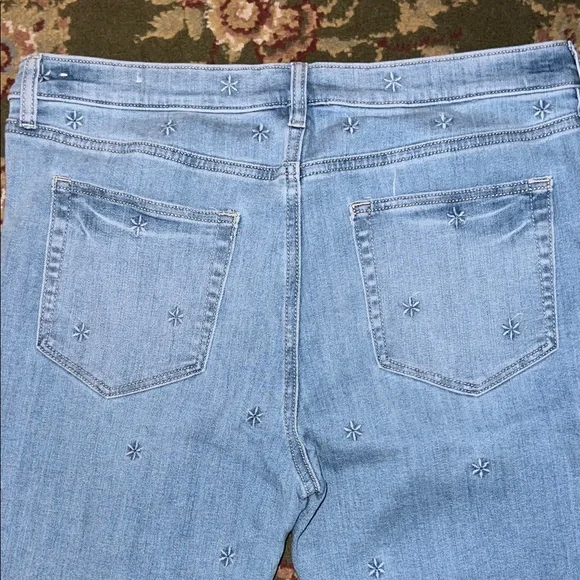 LOFT Light Blue Skinny Jeans with Star Embroidery - Picture 7 of 7